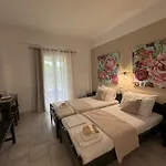 Sungate Villas