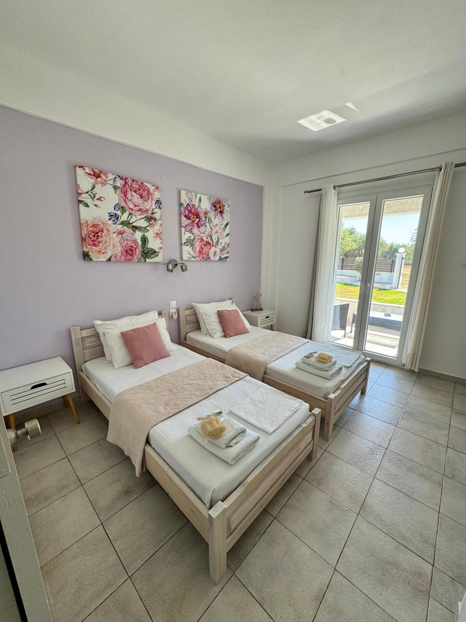 Sungate Almiros Beach